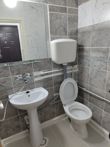 Drumul Taberei, Crinul de Padure 5