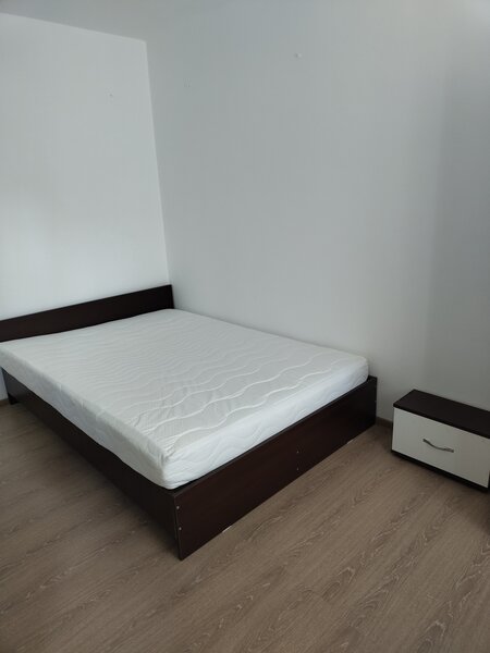 Drumul Taberei, Crinul de Padure 5